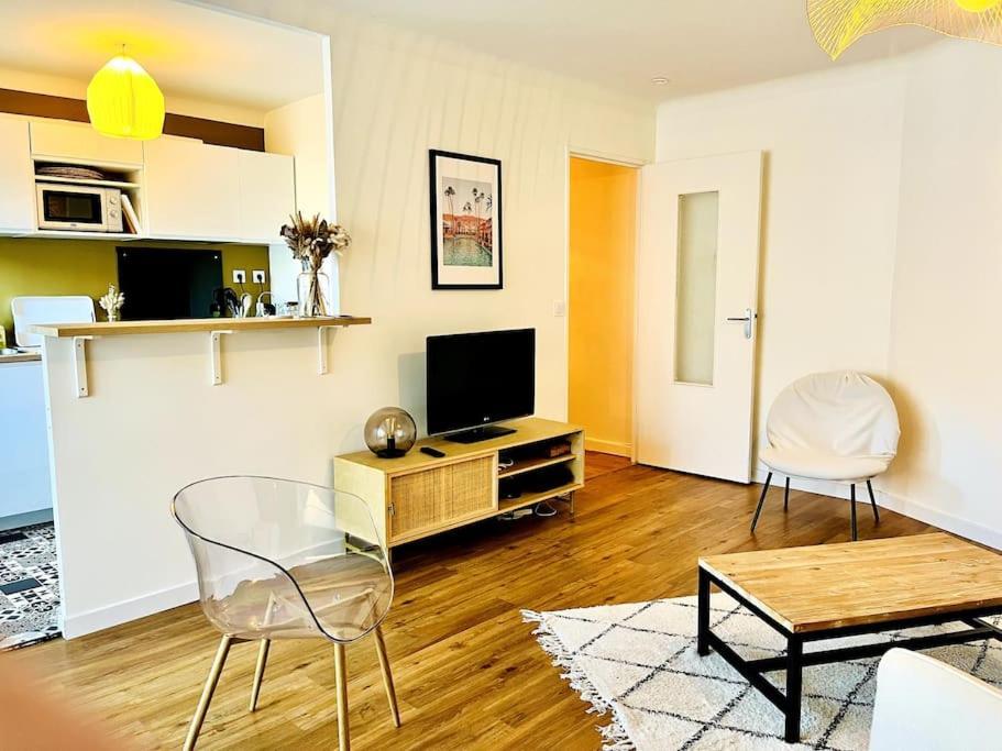 Le Chateaulin 2Pers Parking Apartment Nantes Luaran gambar